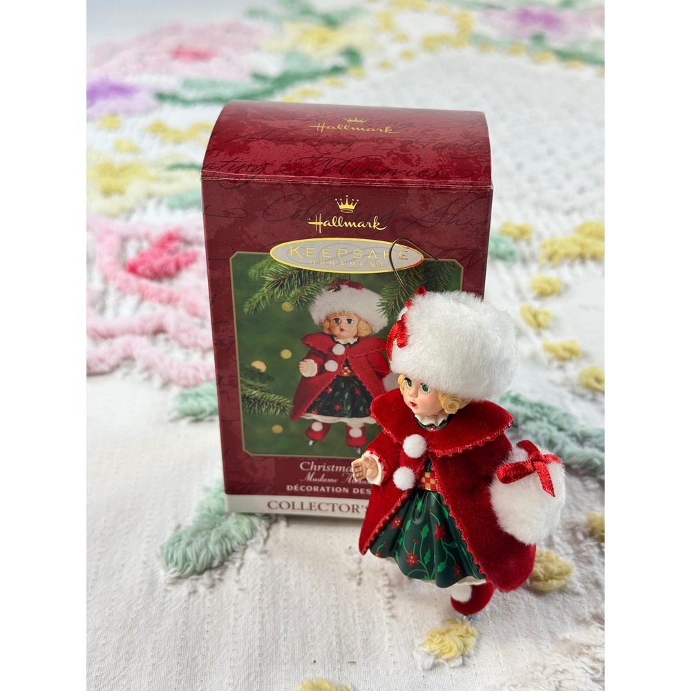 Hallmark Keepsake Ornament 2000 Christmas Holly Madame Alexander Series 5 QX6611